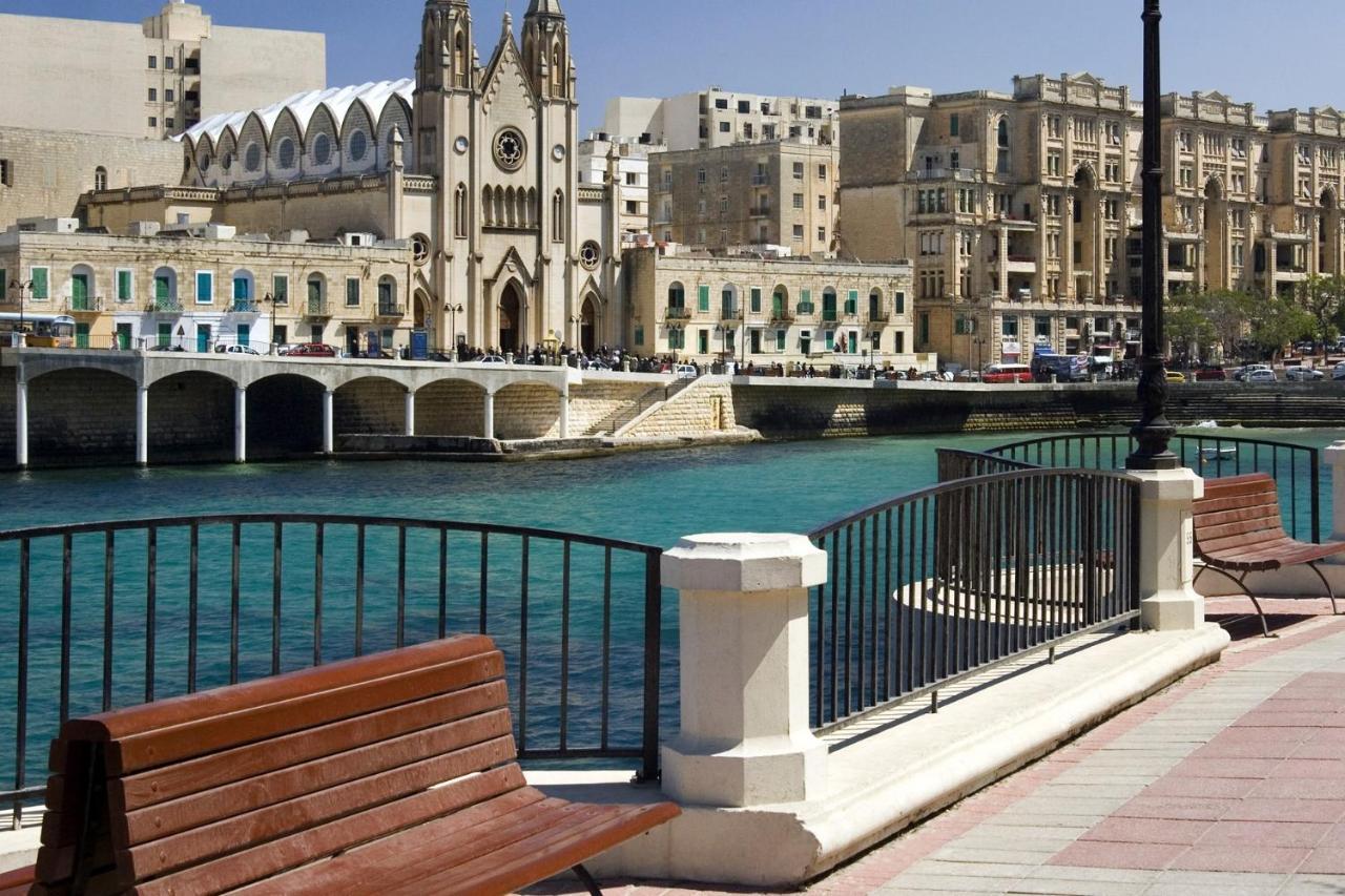 Chic 2Br Penthouse Steps From The Promenade Apartment Sliema Ngoại thất bức ảnh