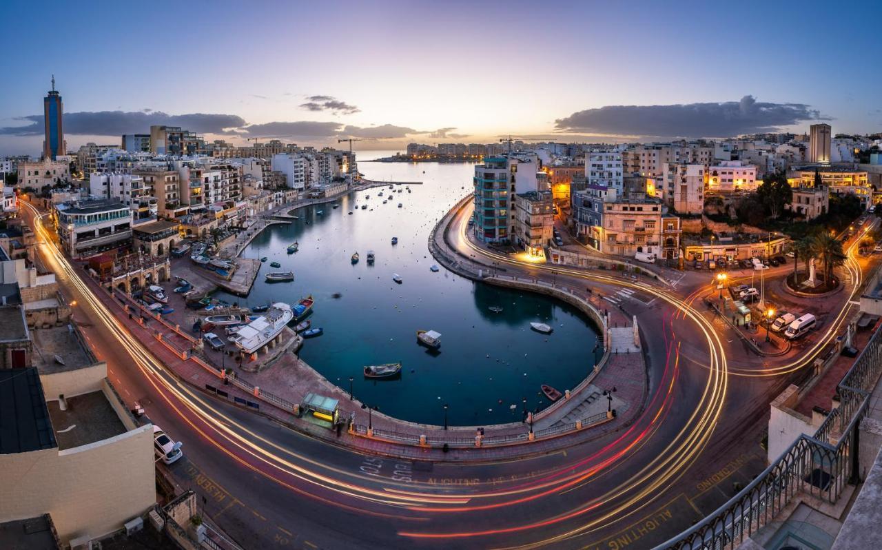 Chic 2Br Penthouse Steps From The Promenade Apartment Sliema Ngoại thất bức ảnh