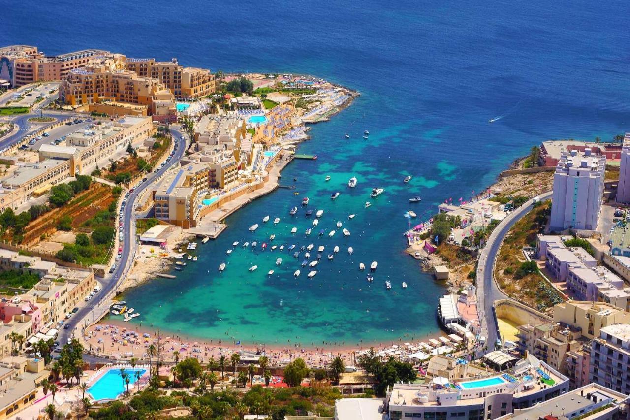 Chic 2Br Penthouse Steps From The Promenade Apartment Sliema Ngoại thất bức ảnh