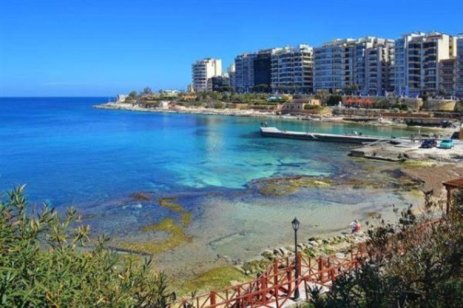 Chic 2Br Penthouse Steps From The Promenade Apartment Sliema Ngoại thất bức ảnh
