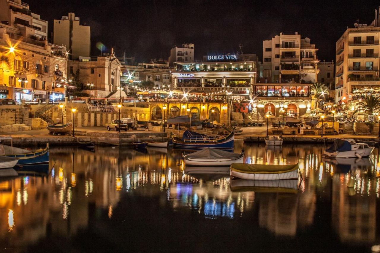 Chic 2Br Penthouse Steps From The Promenade Apartment Sliema Ngoại thất bức ảnh